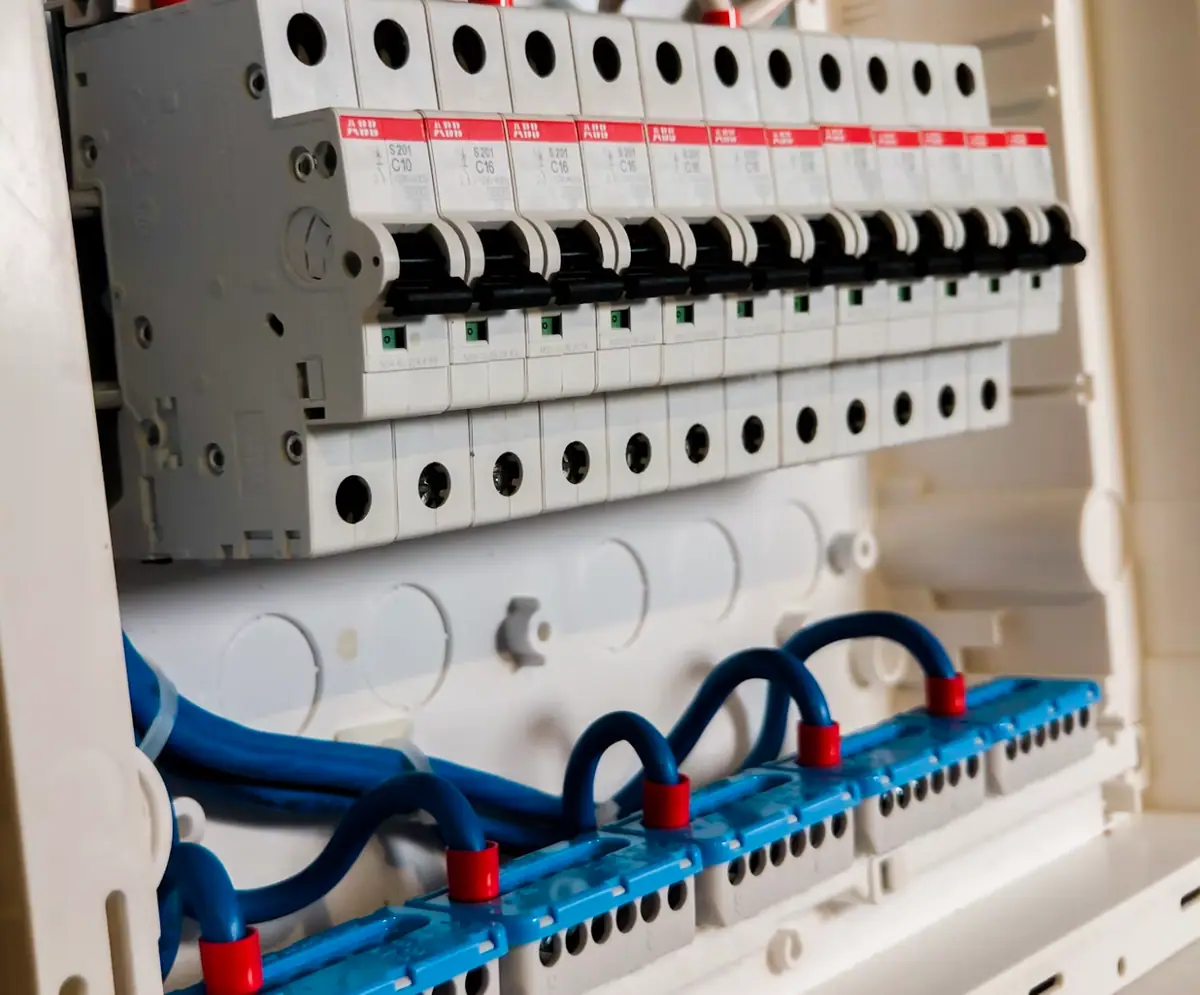 Switchboard Upgrades in Melbourne by Ezy Current